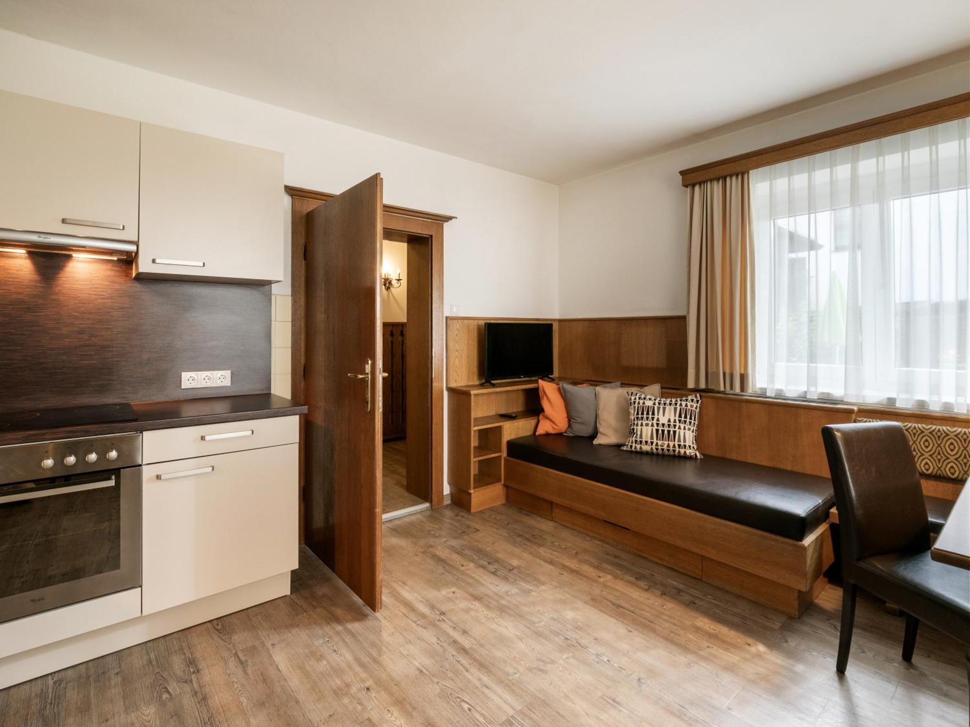 Appartements Pungg Fügen Eksteriør bilde